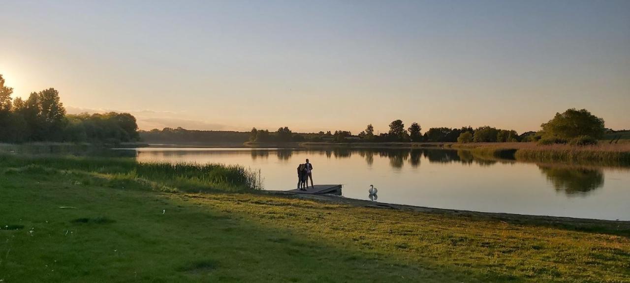 Ab Domki Caloroczne Nad Jeziorem Steszew Luaran gambar